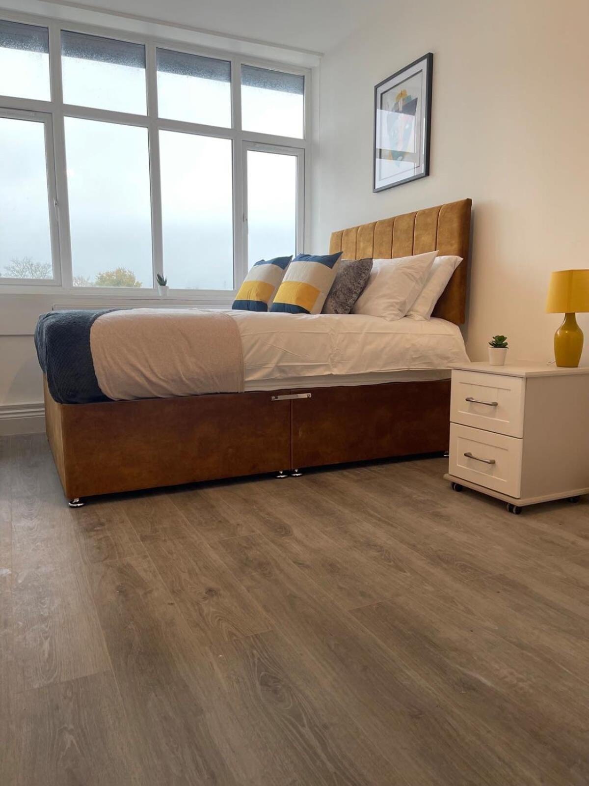 1 Bedroom Apartment - Flitwick - Contractor Friendly - Tourist Ready - Full Kitchen - Wifi - Smart Tv - Sofa Bed - Free Parking - Ideal For Short Or Long Stays מראה חיצוני תמונה