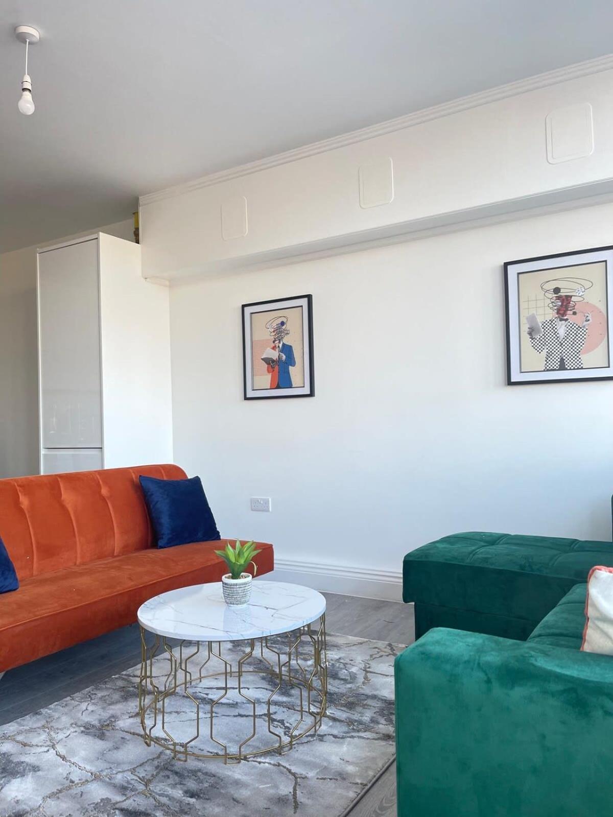 1 Bedroom Apartment - Flitwick - Contractor Friendly - Tourist Ready - Full Kitchen - Wifi - Smart Tv - Sofa Bed - Free Parking - Ideal For Short Or Long Stays מראה חיצוני תמונה